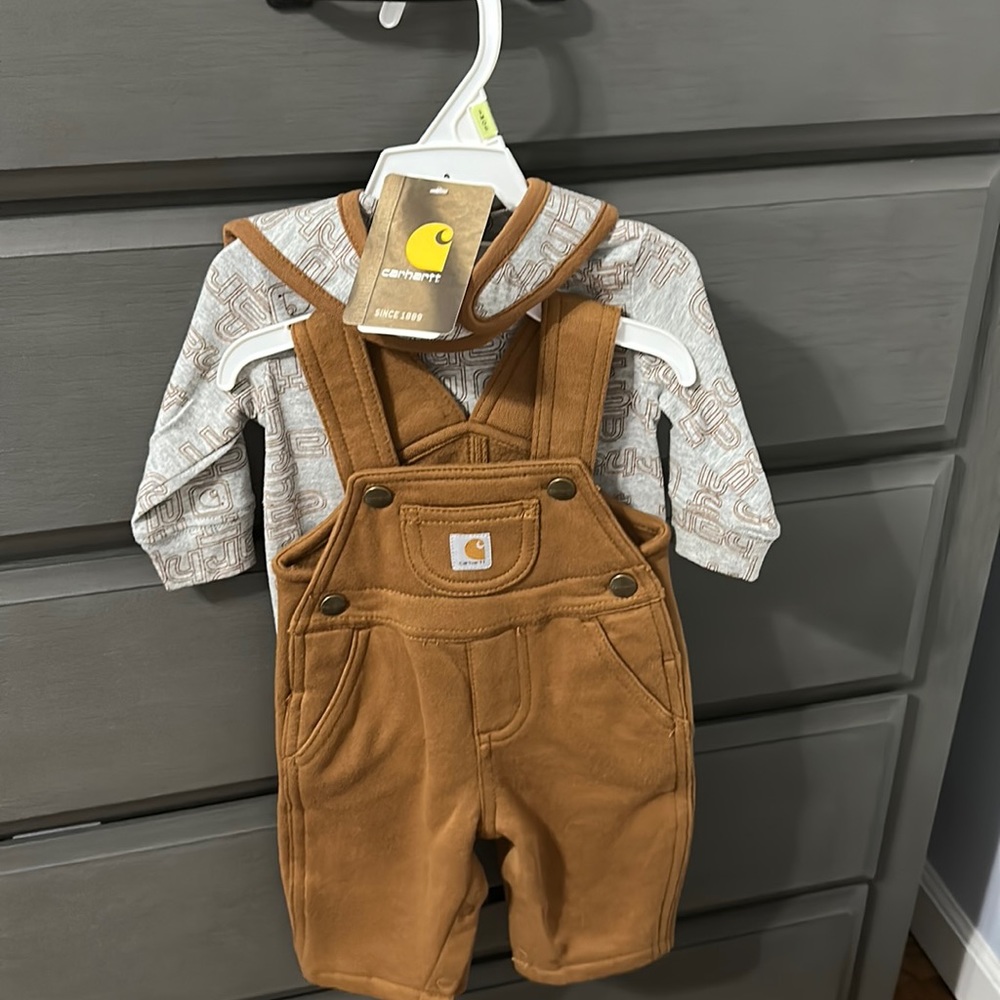 Carhartt overalls set